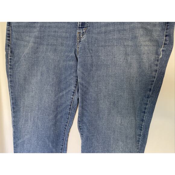 Levi’s 414 Classic Straight In lapis Speed 31” Inseam Jeans Size 24W - Picture 4 of 13